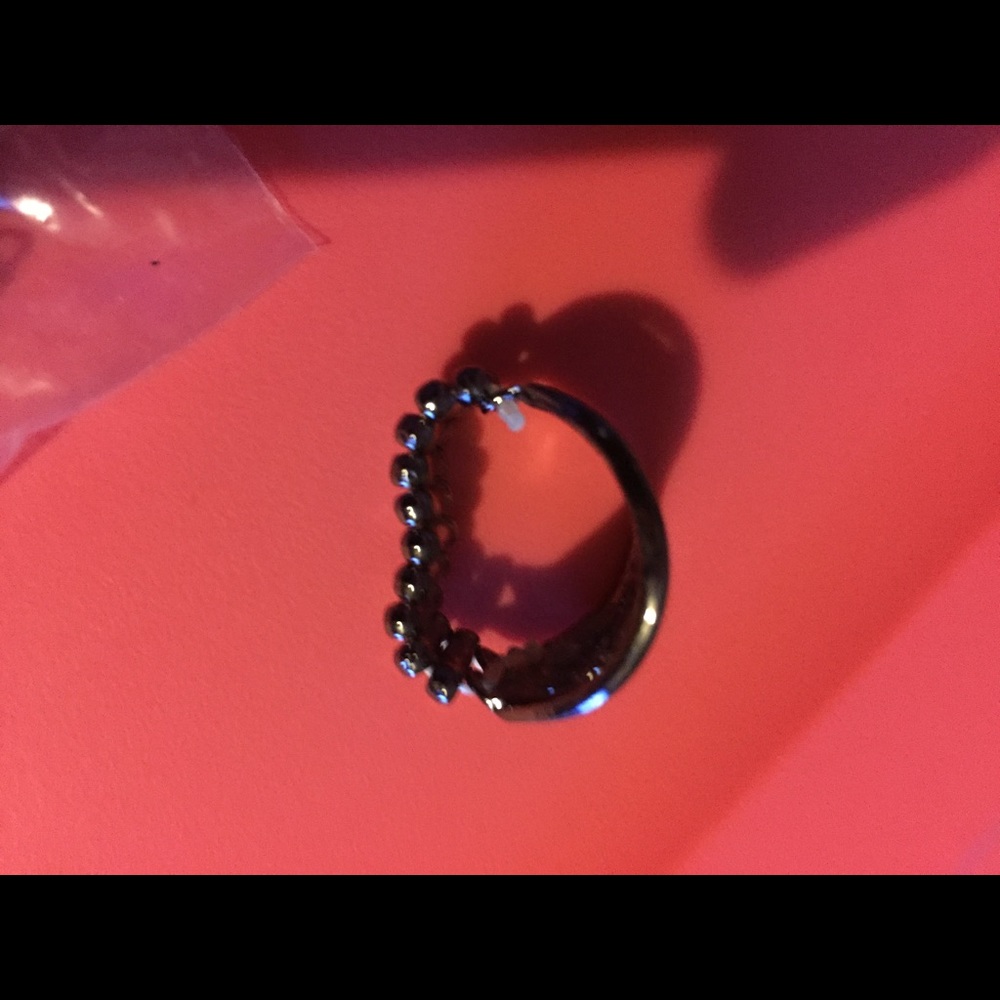 Ring - Picture 4 of 5